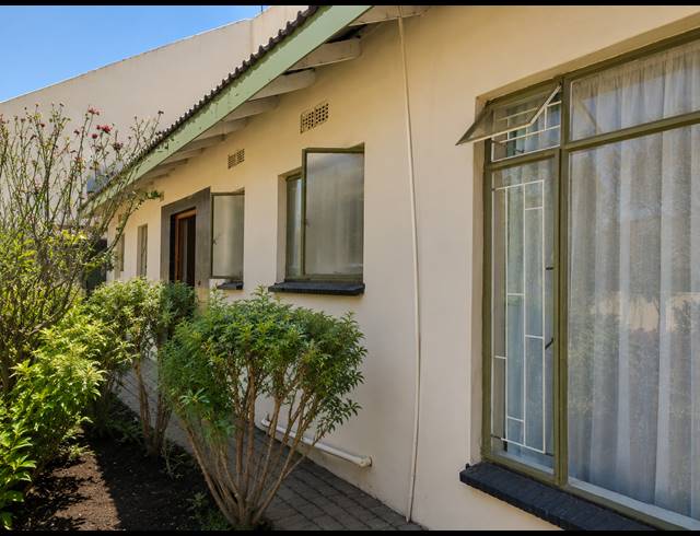 3 BEDROOM HOUSE FOR SALE IN THREE RIVERS EAST